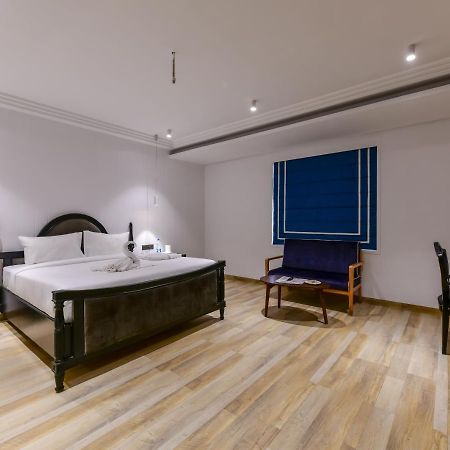 The Downton Hotel Rāipur المظهر الخارجي الصورة