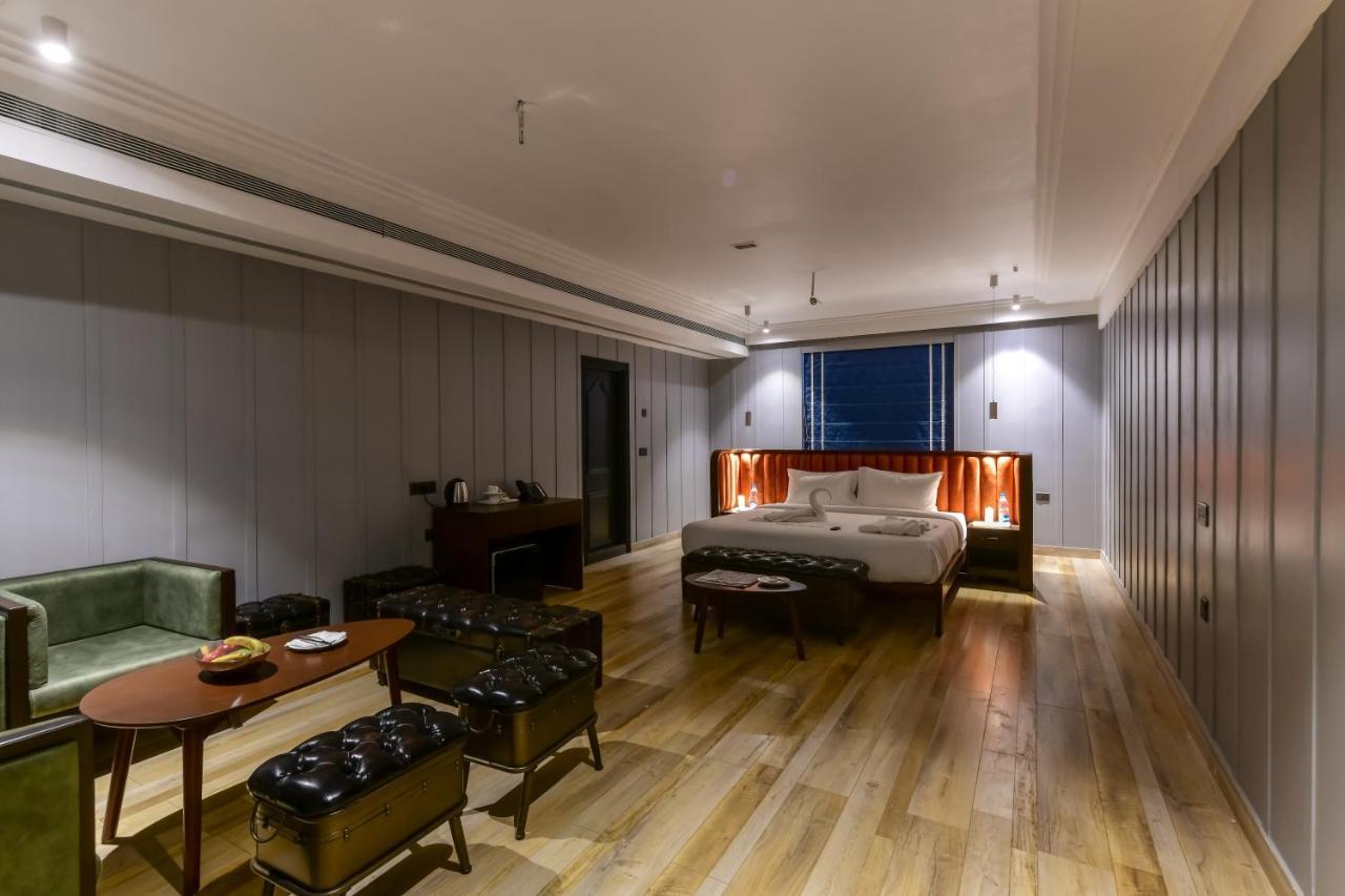The Downton Hotel Rāipur المظهر الخارجي الصورة