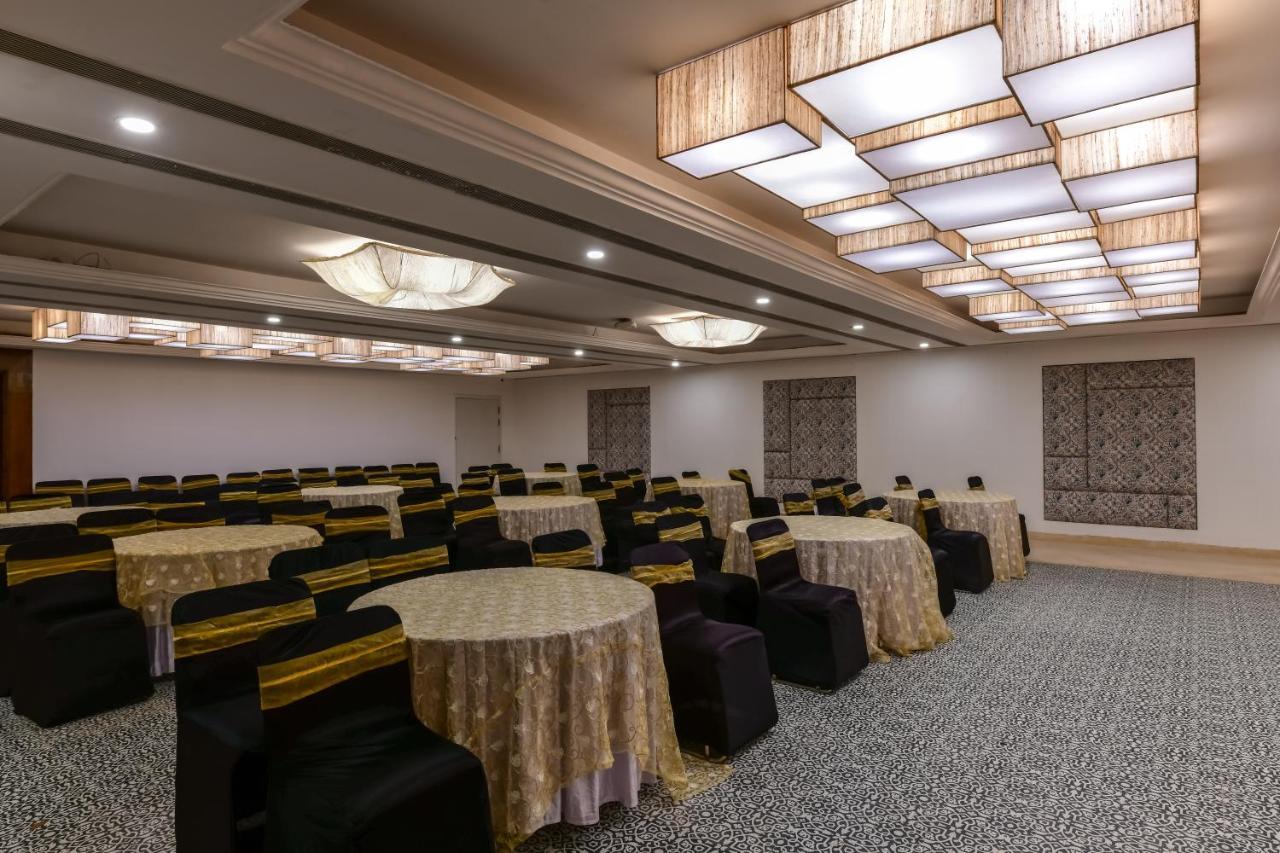 The Downton Hotel Rāipur المظهر الخارجي الصورة
